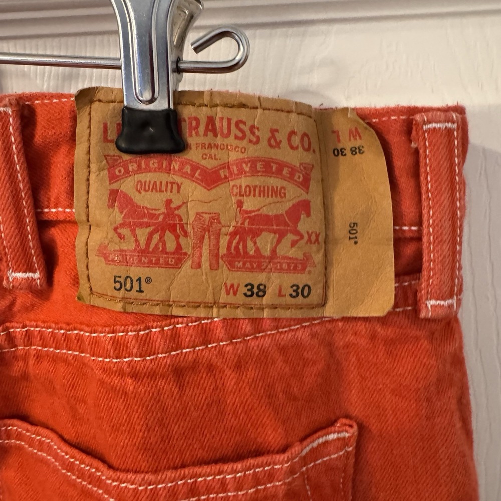 Levi's 501XX Men Jeans 38x 30 Red Denim Straight Button Fly Cotton Logo Vintage - Picture 3 of 10
